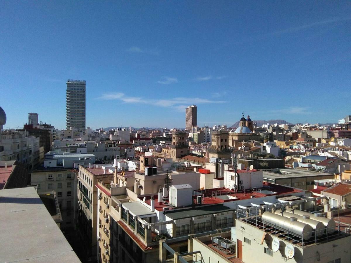 Beach, City Center And Entertainment Alicante Bagian luar foto