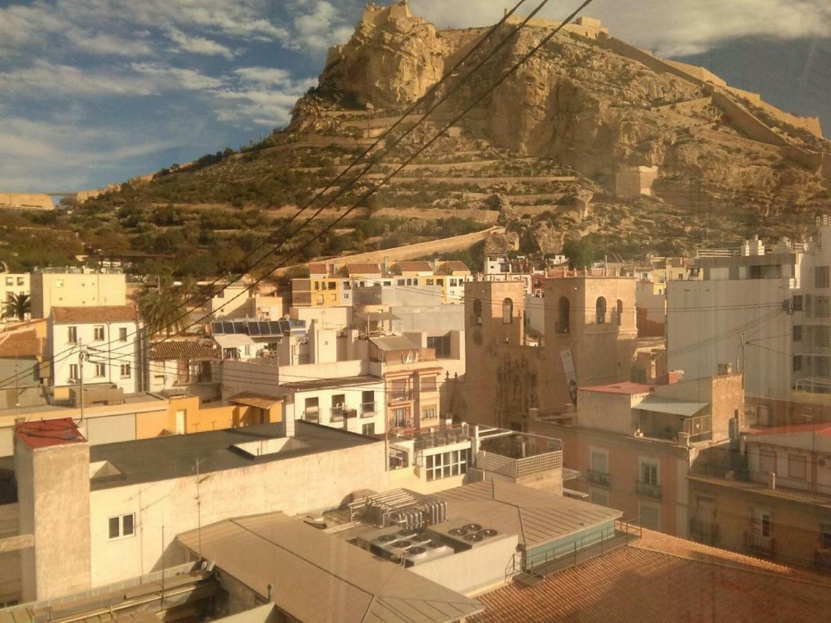 Beach, City Center And Entertainment Alicante Bagian luar foto