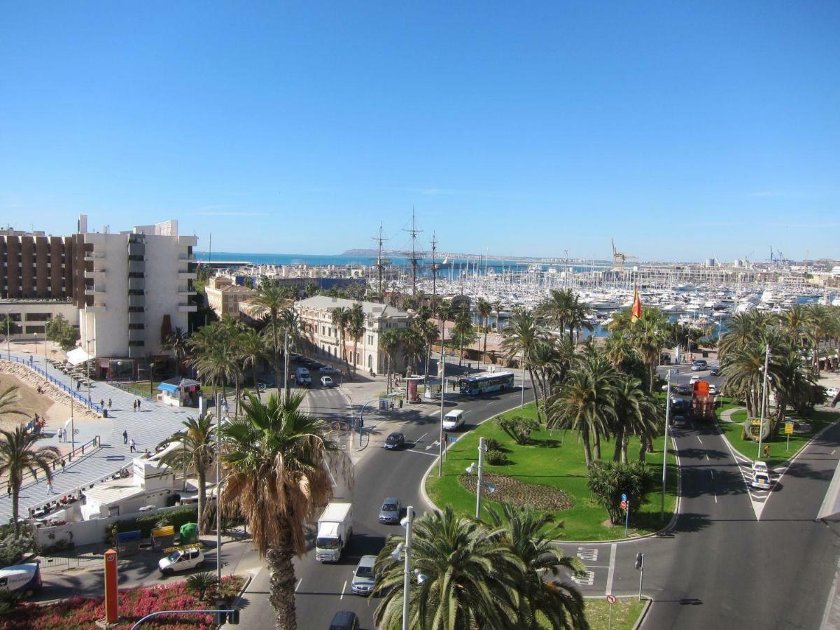 Beach, City Center And Entertainment Alicante Bagian luar foto