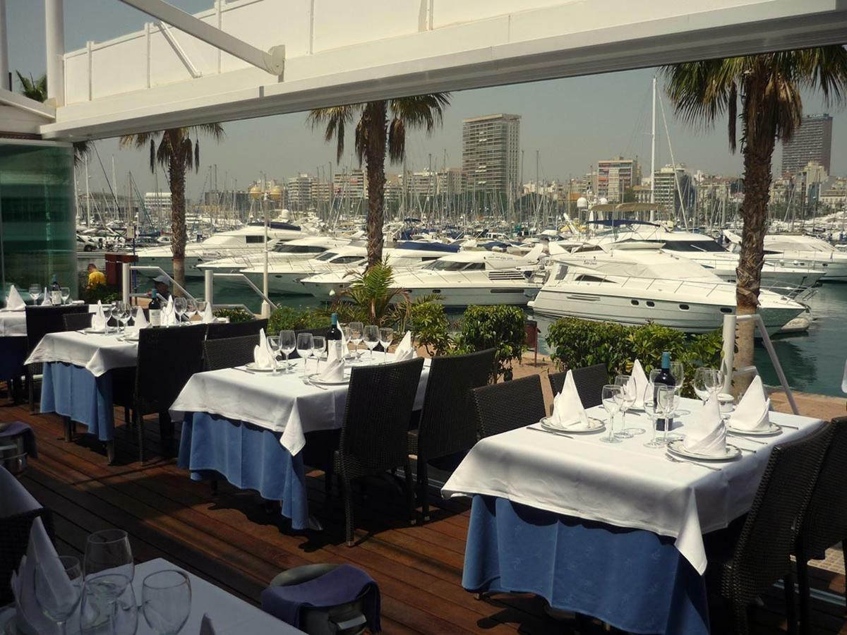 Beach, City Center And Entertainment Alicante Bagian luar foto